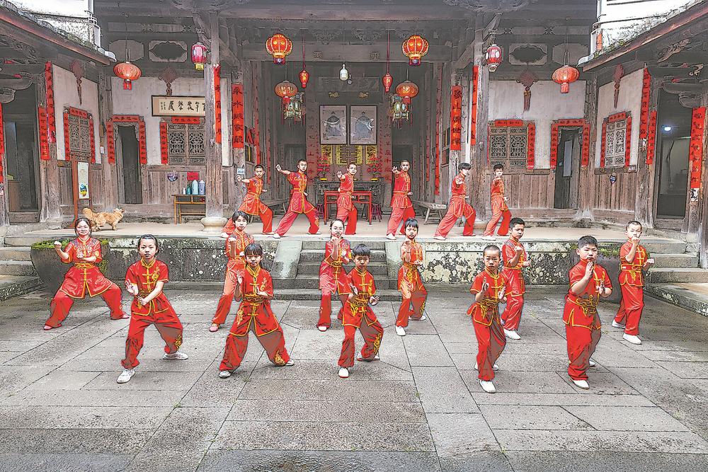 “百年庄寨 爱传万家”2025永泰“爱在庄寨”文旅嘉年华活动举行
