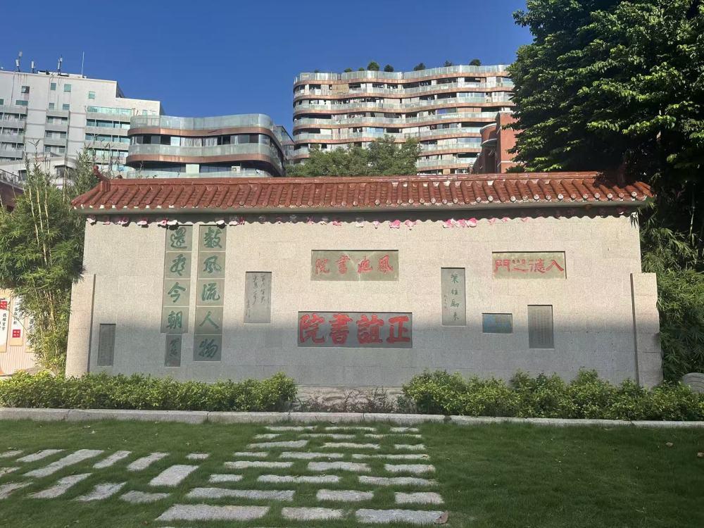 1760512449694148.jpg 1760512449694148.jpg