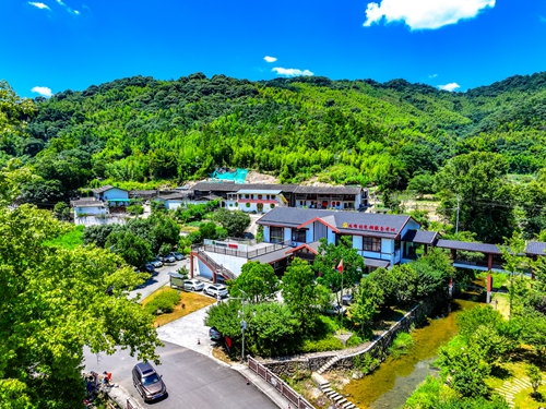 1764053933681899.jpg 20251125_003_01_50.jpg