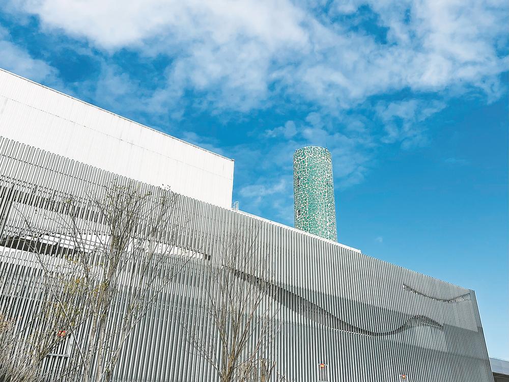 1764121558400311.jpg 1764121558400311.jpg