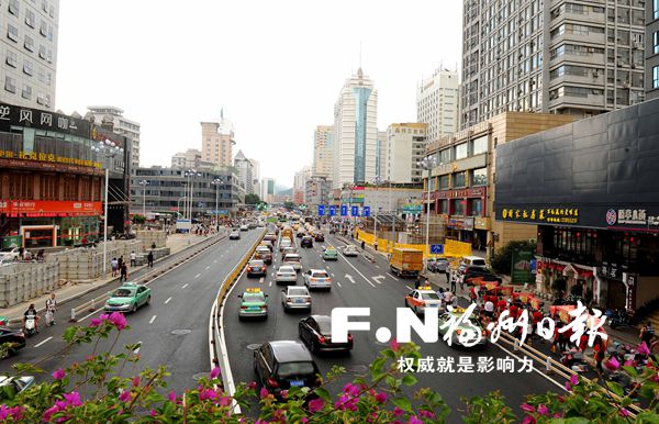 攻坚在身边，百姓看得见：路畅通了，我们“回家”啦！