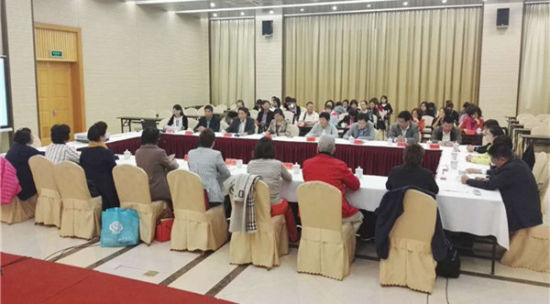 世福十邑同乡总会妇女组考察团莅梅交流座谈会。