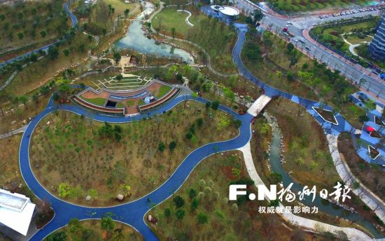 鹤林生态公园美景初显。记者 廖云岚摄