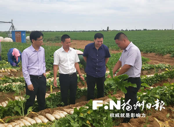 最美扶贫人李仲福：携家带口上高原 真情帮扶西海固