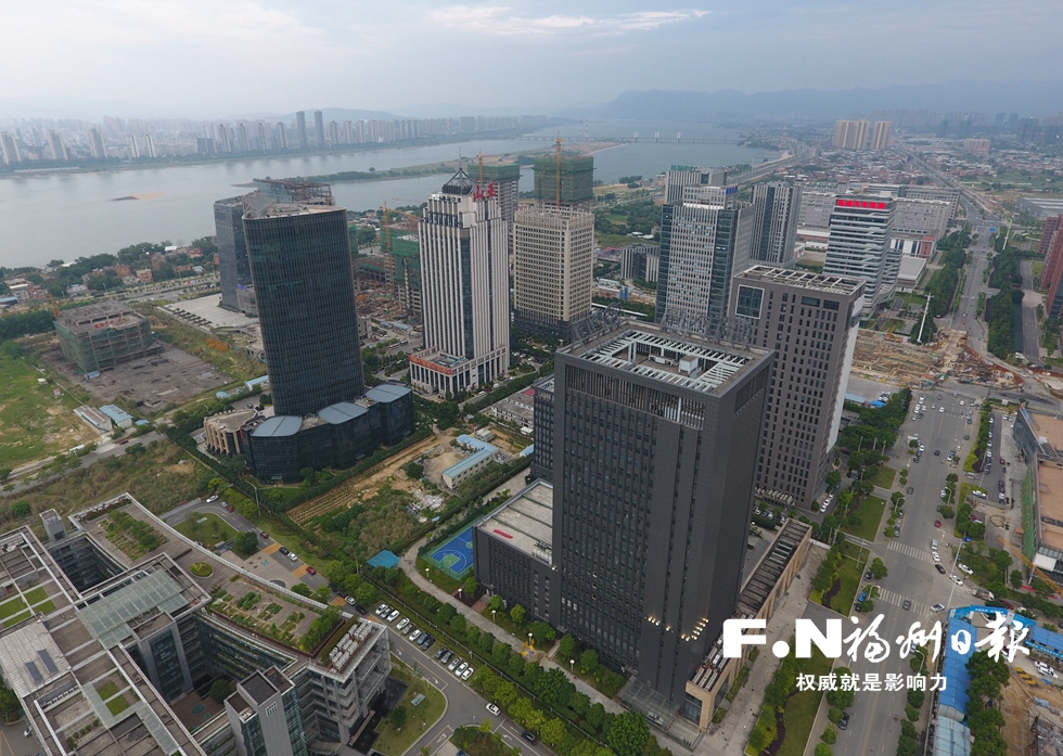 福州高新区： 昔日芦苇地 今朝产业兴