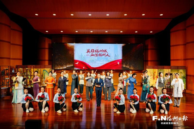 《三簪红》：血墨火骨，照见百年芳华