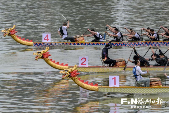 水上福道激情竞渡 2026年龙舟巡回赛举行首场赛事
